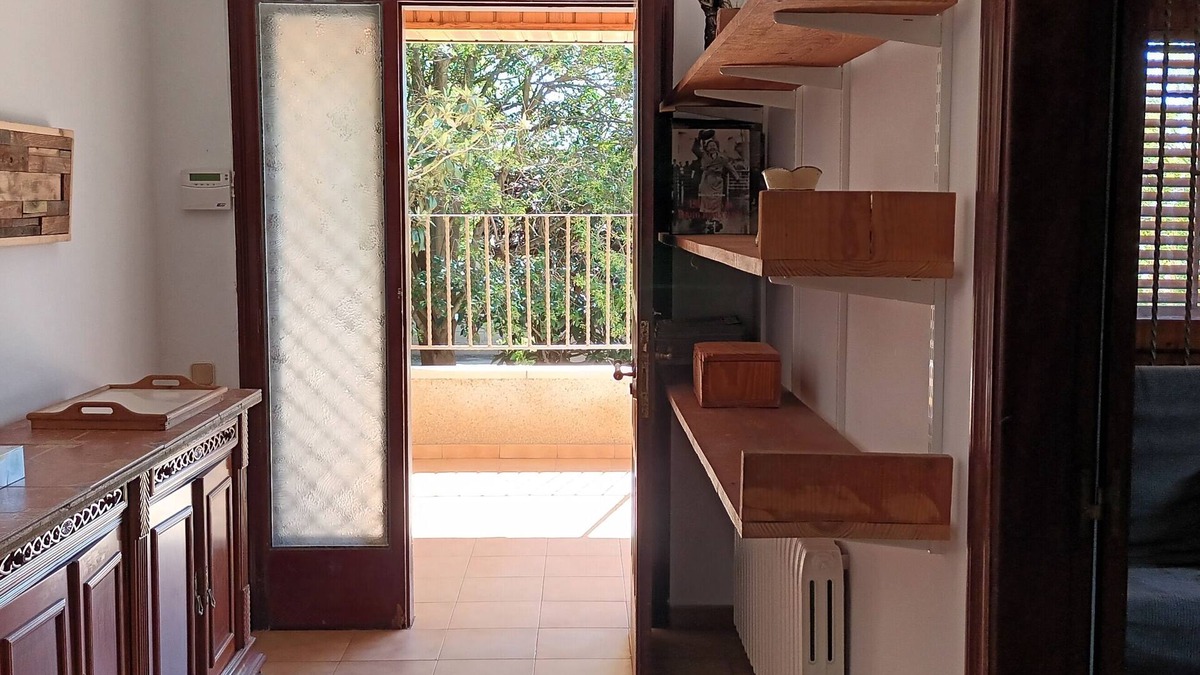 Lleida Cottage | House Rural Tourism very close to Lleida, Swimming pool all year round. Barbecue.