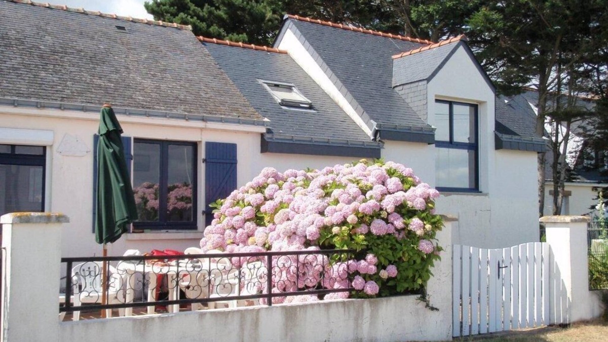 Penvins House | House sea view, feet in the water and the beach