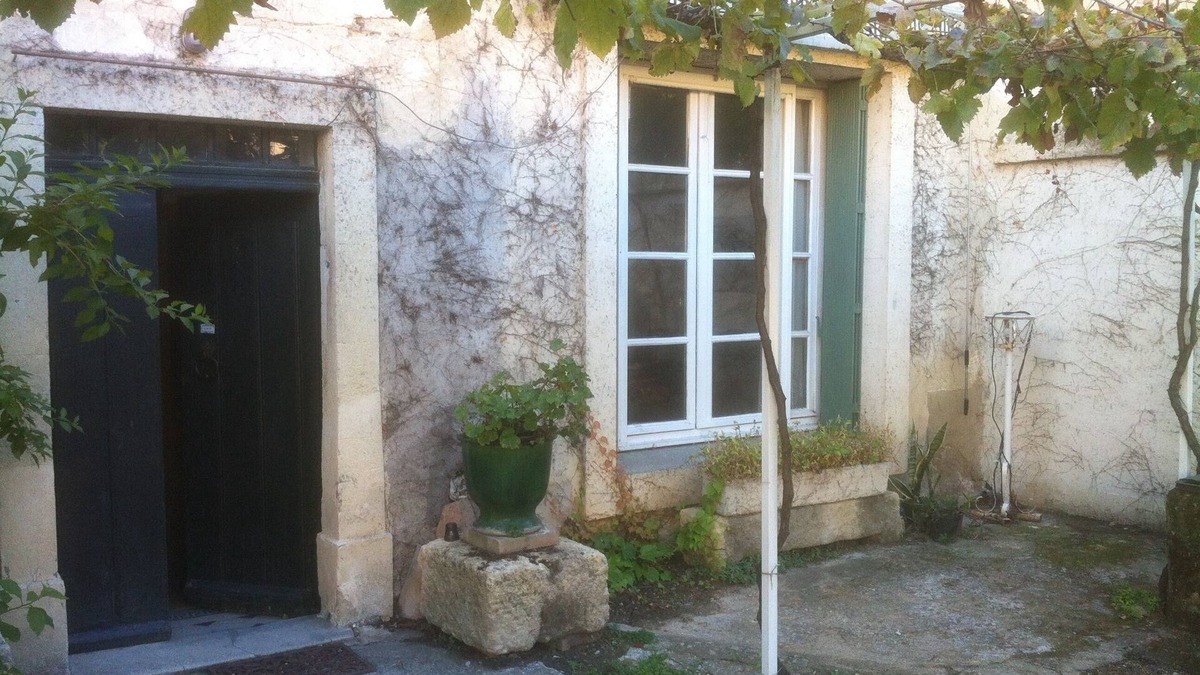 Vergeze House | House sleeps 16 close to the camargue sea cevennes quiet