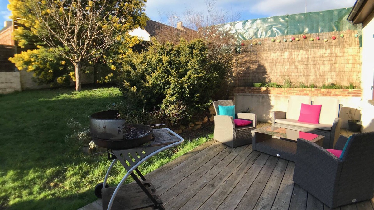 Granville House | House sleeps 9 + terrace and garden, Granville 500m walk from the sea