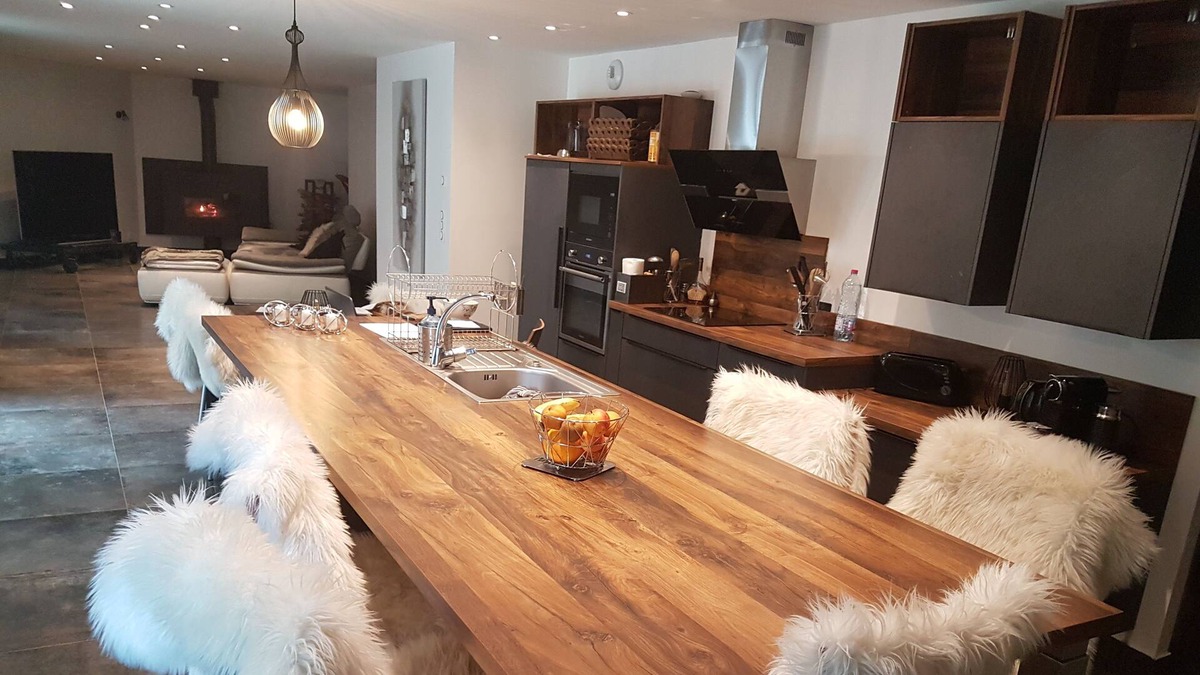 Banville House | House the Present Moment