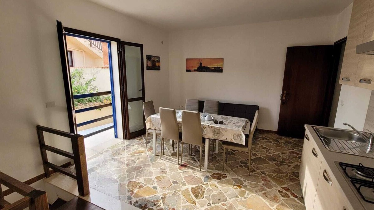 Tre Fontane House | House three fountains center a stone's throw from the sea