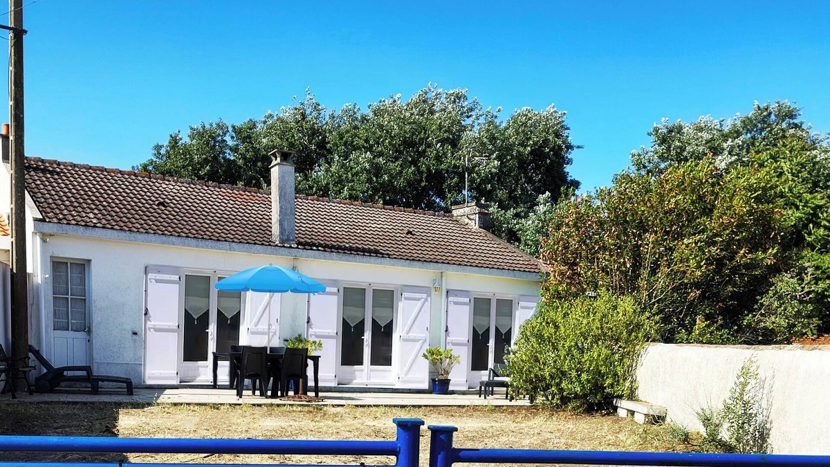 Notre-Dame-de-Monts House | House three bedrooms, 5 minutes away from the beach, restaurants and shops