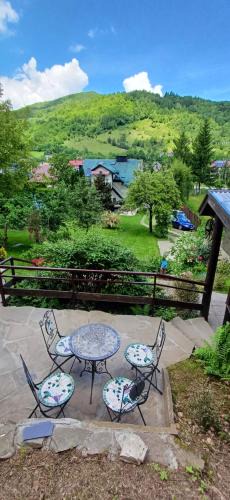 Piwniczna-Zdroj Ski Chalet | House under the Green Roof