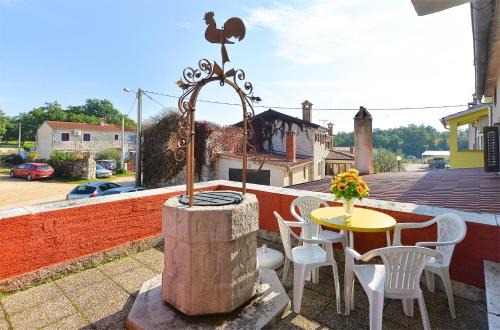 Vrznaveri House | House Vežnaveri 2063