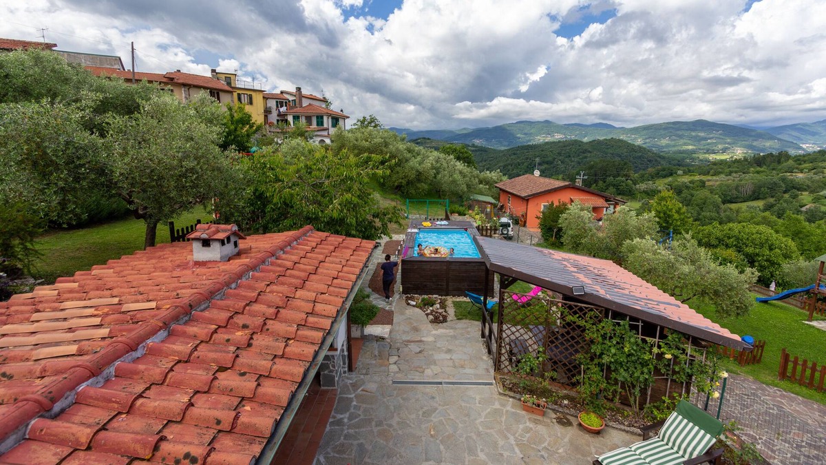 San Terenzo Monti House | House Vi, Tuscany, Lunigiana, near Cinque Terre