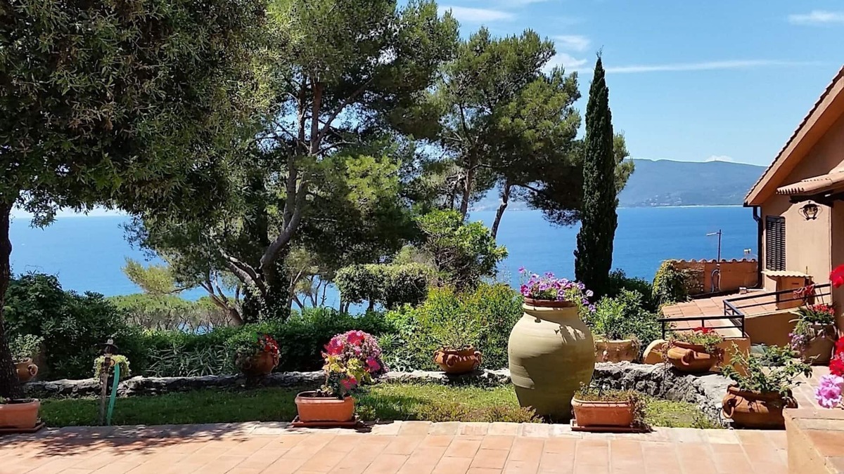 Ansedonia Villa | House/Villa - Ansedonia villa with private garden and covered parking