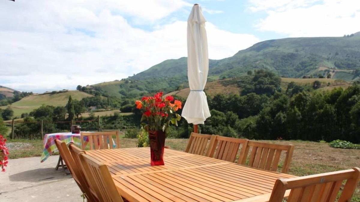 Itxassou House | House / Villa - Itxassou