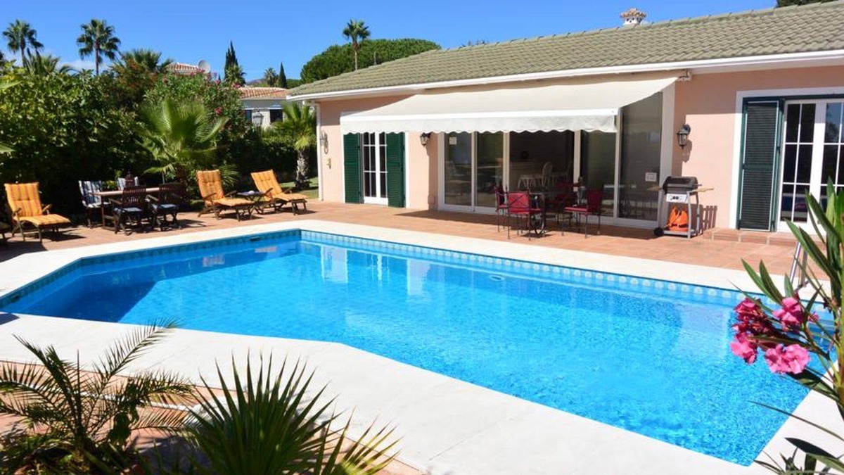 Elviria Villa | House/Villa - Marbella