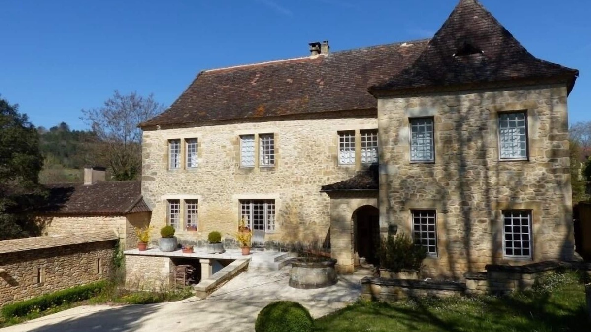 Plazac House | house/villa - PlazacHouse with character