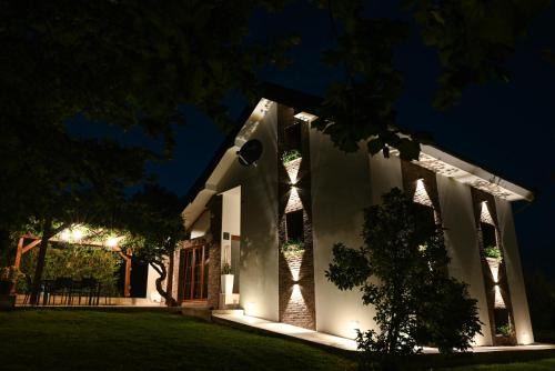 Rakovica House | House Wisteria