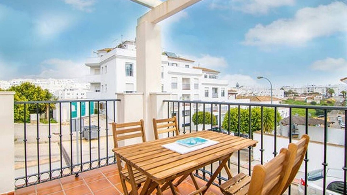San Ambrosio Villa | House with large patio, terraces, solarium, garage, wifi and swimming pool.