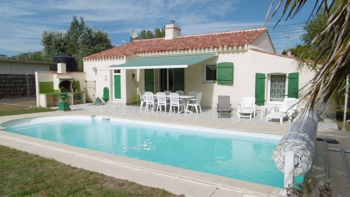 Saint-Hilaire-de-Riez House | House with Private Heated Pool, Near Beach and Forest