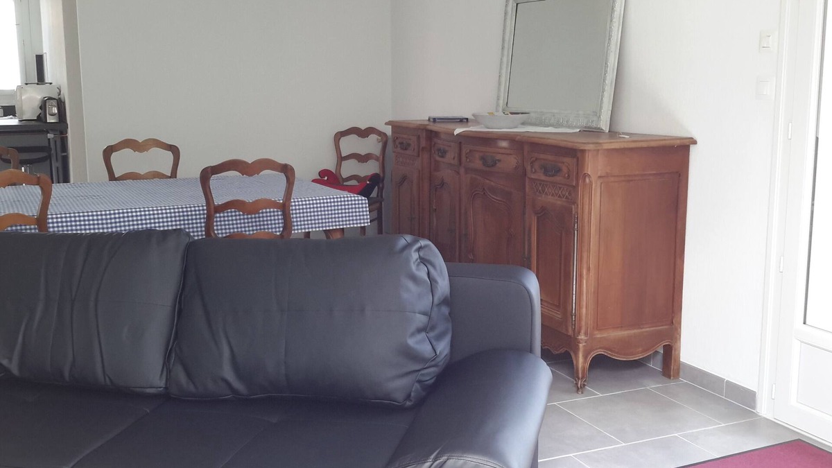 Saint-Pierre-d'Oleron House | house with garden redone, private road, near sea and city center