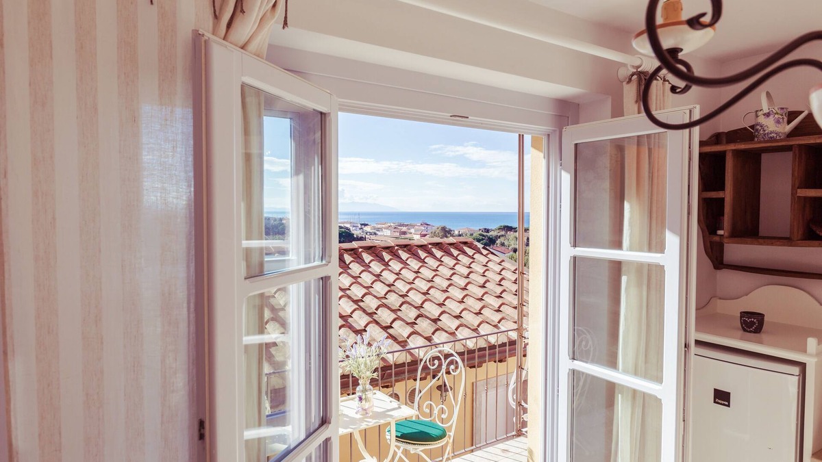 San Vincenzo House | House with 1 king size bedrooms - 5 minutes walk from the sea (St. Vincent)