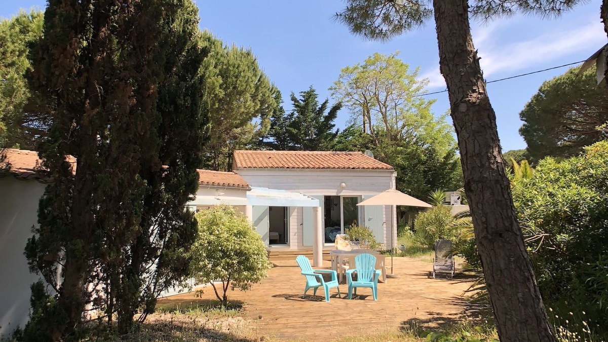 La Couarde-sur-Mer House | House with big garden near the beach