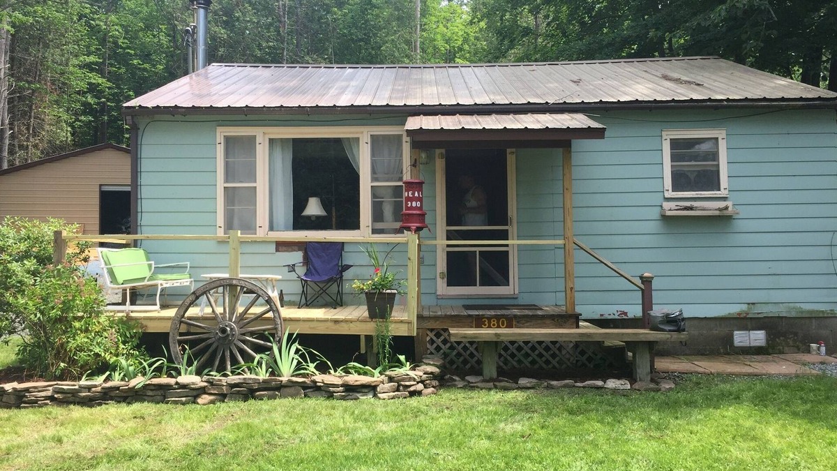 Willsboro House | house with beach and dock access