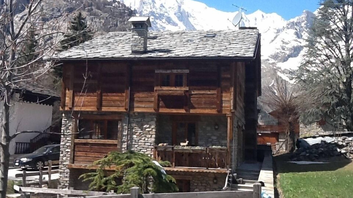 Courmayeur Ski Chalet | House with character