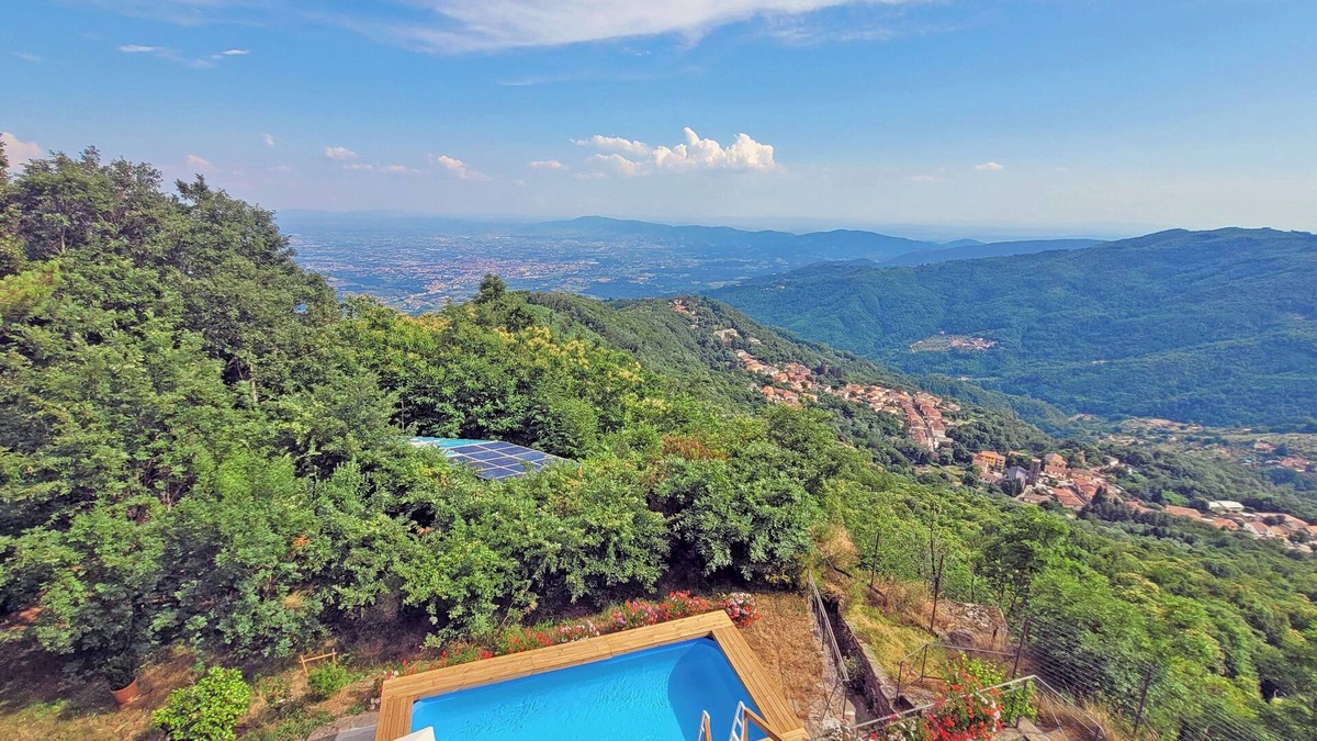 Cireglio Villa | House with Character, Very Quiet Location, Amazing View!