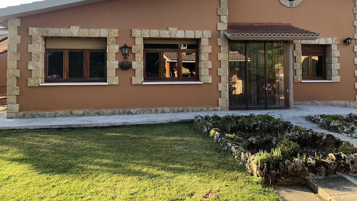 Ibeas de Juarros House | HOUSE WITH GARDEN
