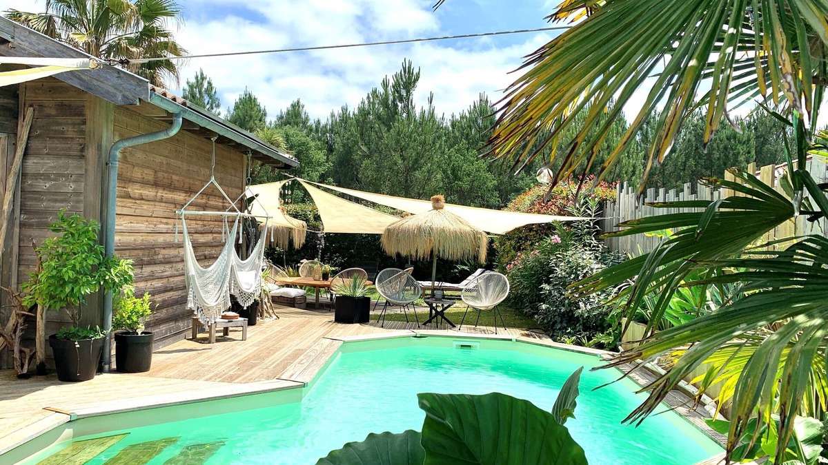 Messanges House | House with exotic cabin atmosphere, air-conditioned pool & spa