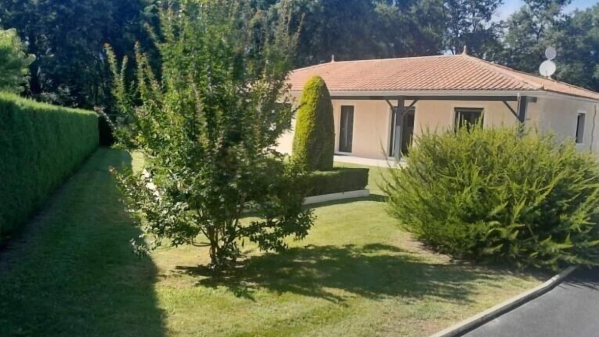 Latresne House | House with heated swimming pool