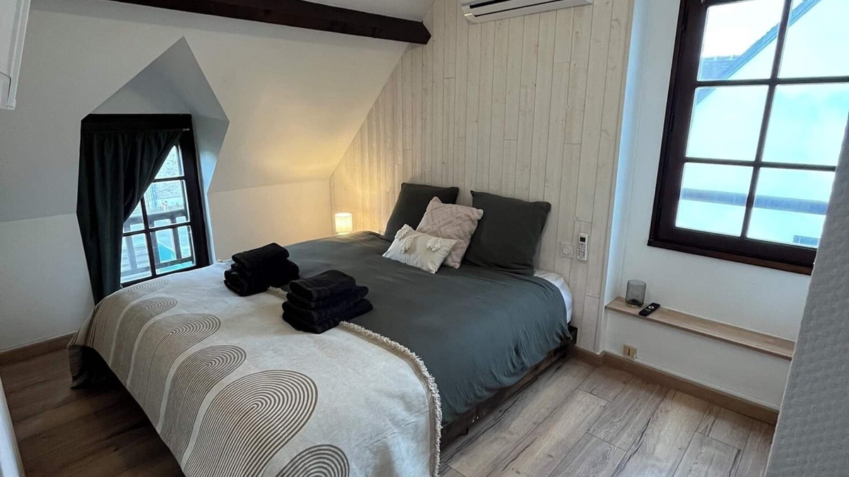 Romorantin-Lanthenay House | House with small garden in the heart of Sologne. Near Beauval and castles.