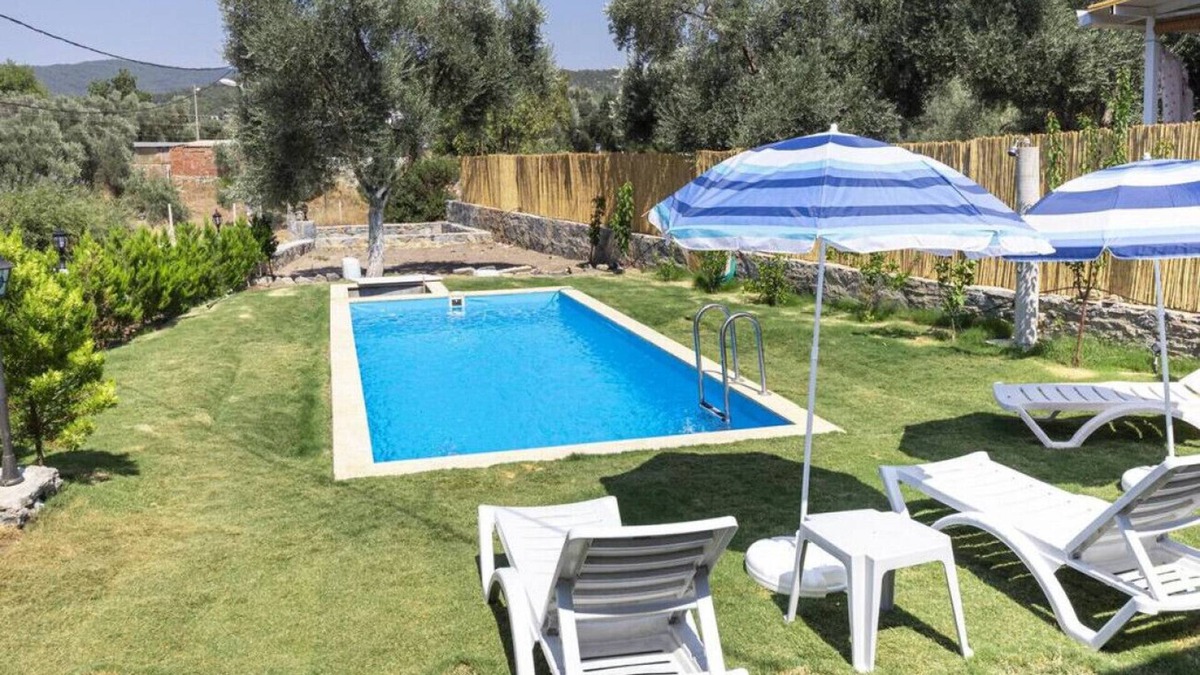 Yaliciftlik Villa | House with Garden and Private Pool in Bodrum