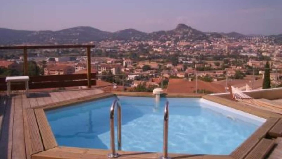 Hyeres House | House with garden close to the beach,very nice view