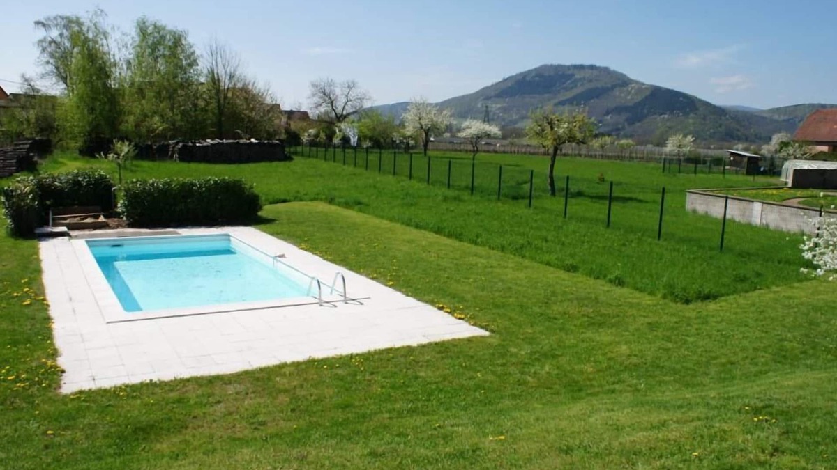 Scherwiller House | House with garden