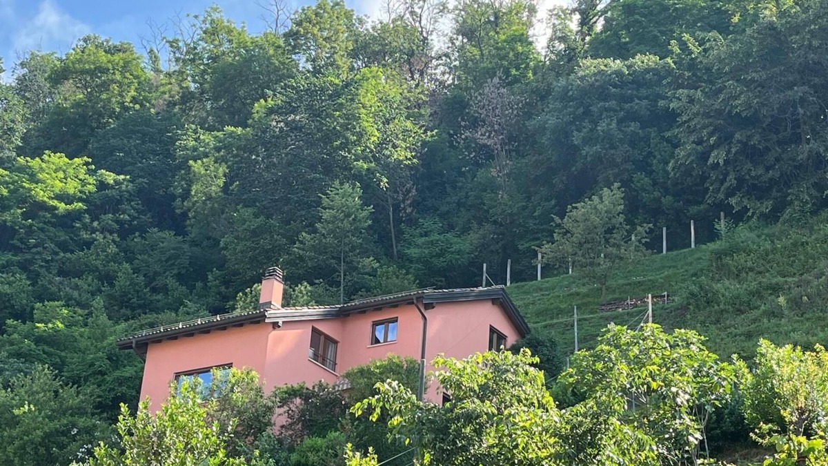 Mendrisio House | House with garden in the old town of Mendrisio for summer 2025