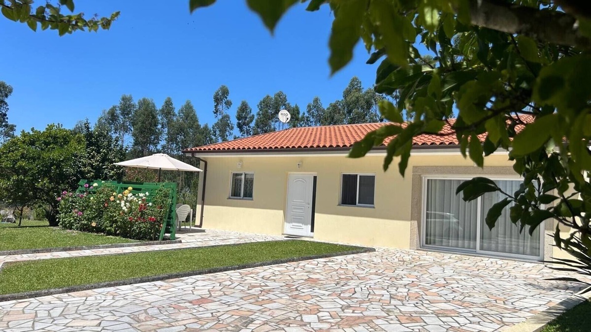 Gaifar House | House with garden
