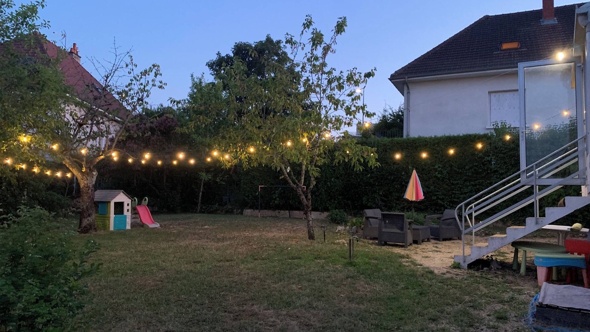 Talant House | House with garden suburb of Dijon. animals accepted
