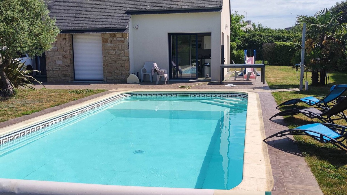 Saint-Jacques House | House with heated pool, all comforts, 500 m from the beach
