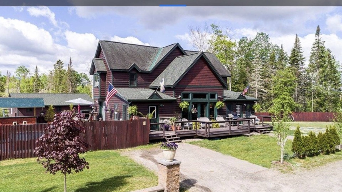 Lake Placid House | House with hot tub 10 min from whiteface Mt. & Lake Placid Villagen