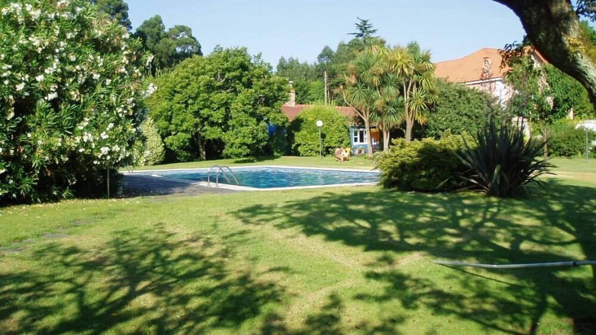 Oleiros House | House with large private swimming pool, fireplace and garden of 3000 m2, free Wifi