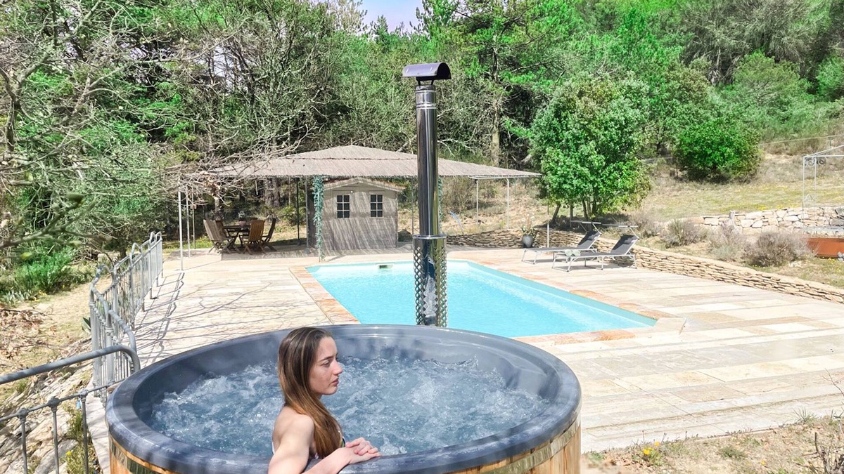 Mollans-sur-Ouveze House | House with private swimming pool and jacuzzi at the foot of Ventoux