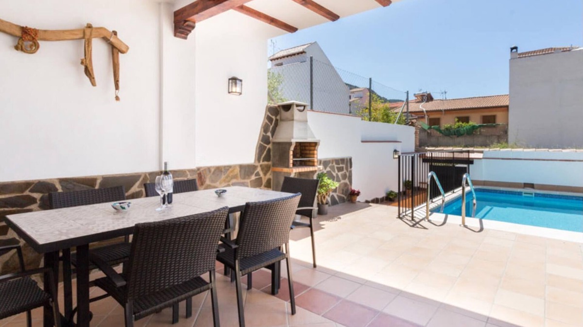 Niguelas Cottage | house with pool, barbecue