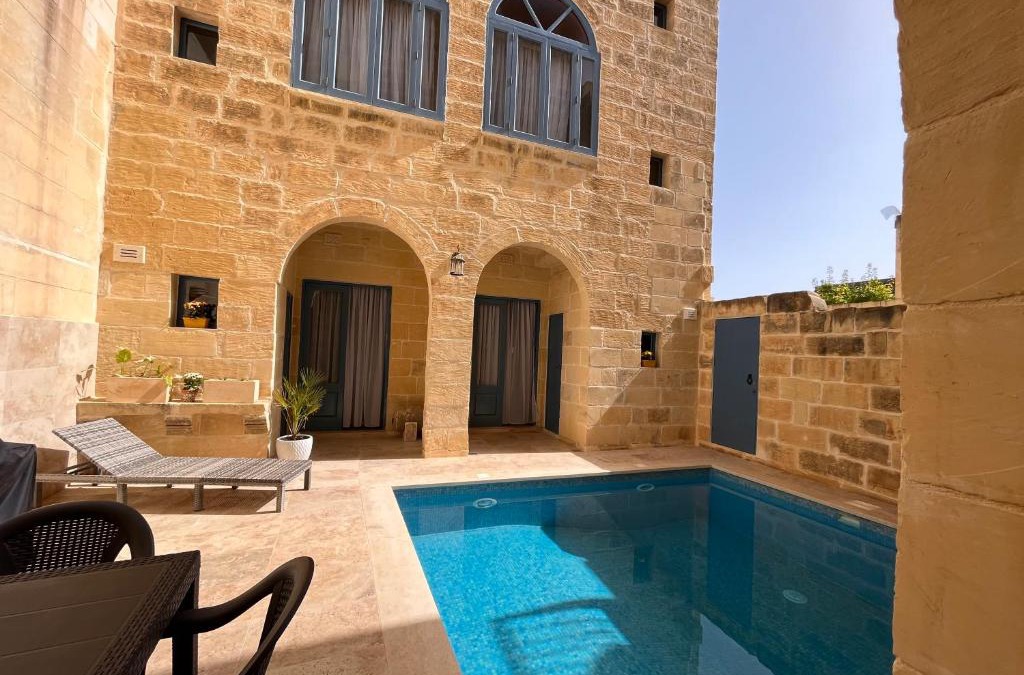 Nadur House | House with pool & jacuzzi for 5 persons