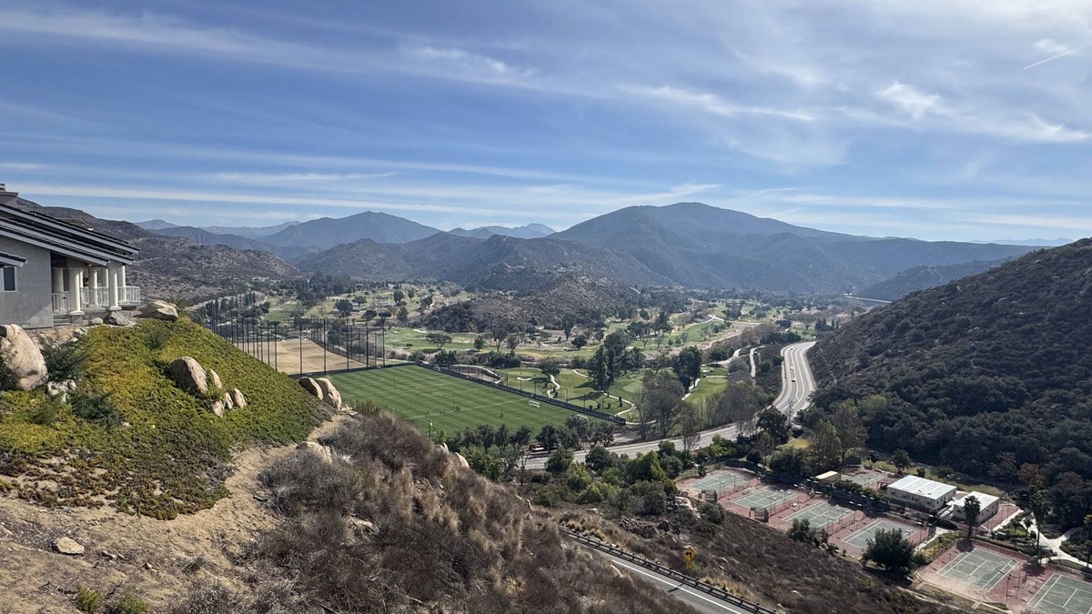 El Cajon House | House with Pool - Sycuan Casino and Singing Hills Golf Course