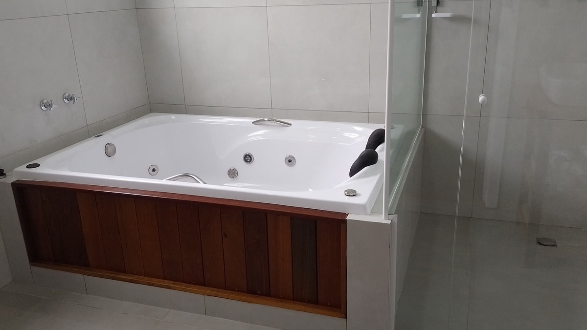 Alto da Boa Vista House | House with private weight room in beautiful surroundings