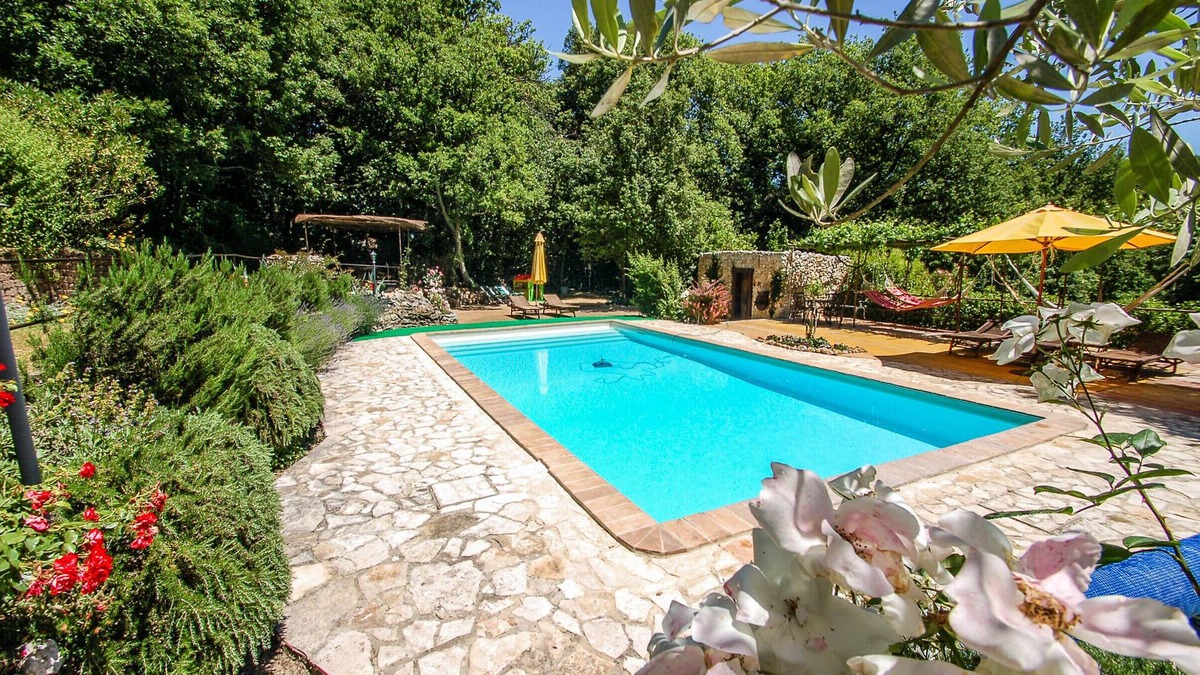 Avigliano Umbrio House | House with private pool. Quiet Location. Fenced/secured pool area