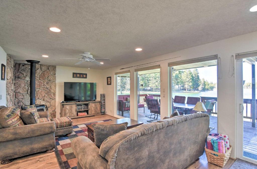 Wasco County House | House with Private Deck on the Rock Creek Reservoir!