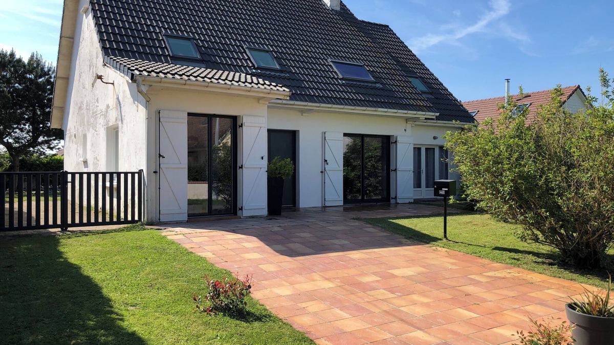 Camiers House | HOUSE with private pool, garden, 500m from the beach