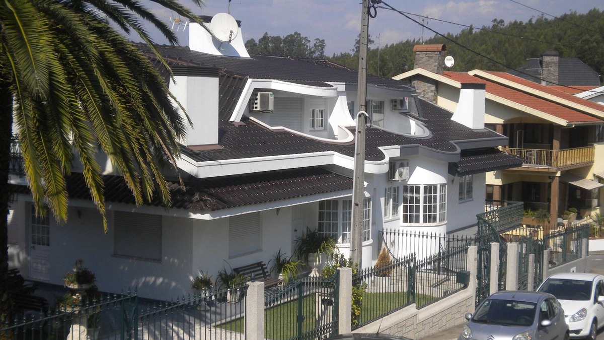 Santa Maria da Feira House | House with 4 bedroom apartment with pool churasqueira terrace, 25 km from Porto
