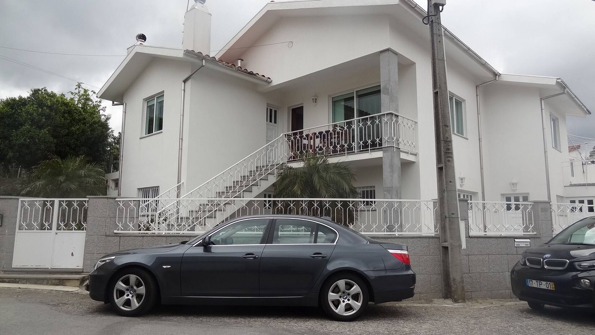 Santa Maria da Feira House | House with apartment with private entrance 25 Km from Porto
