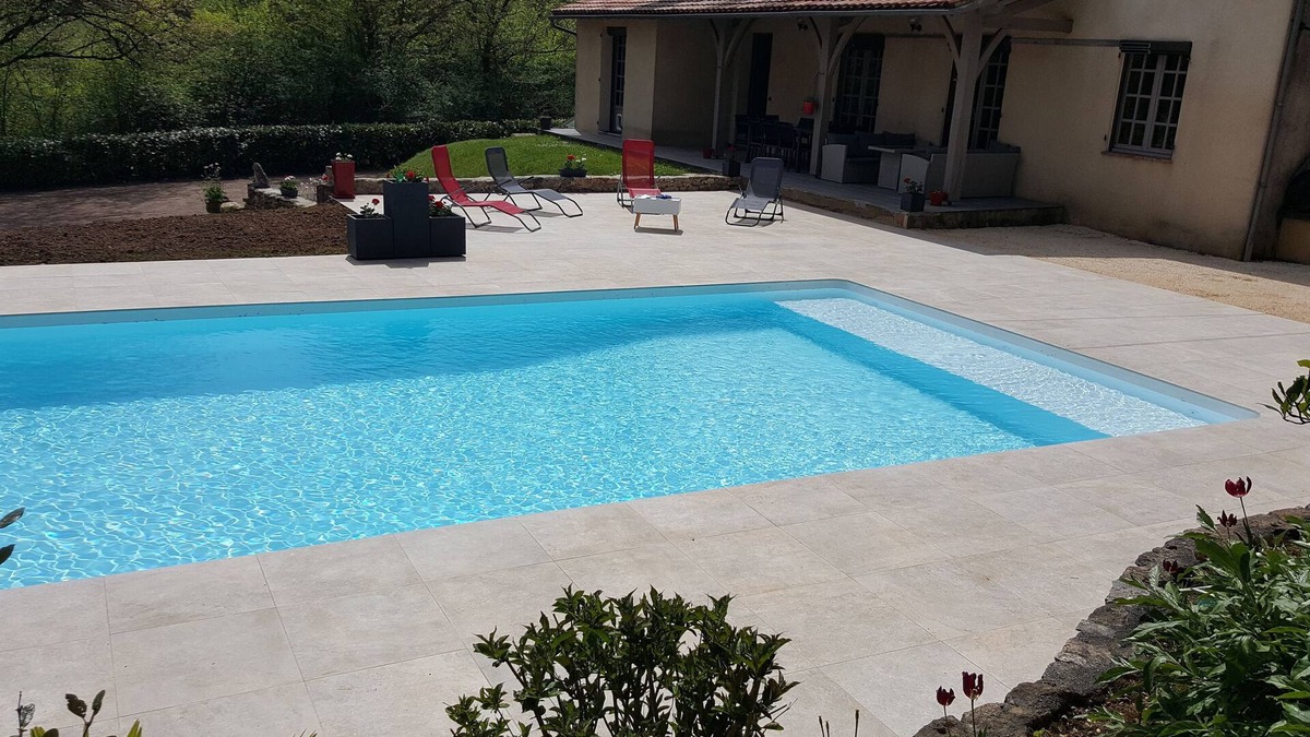 Fumel House | house with simpat pool for rent