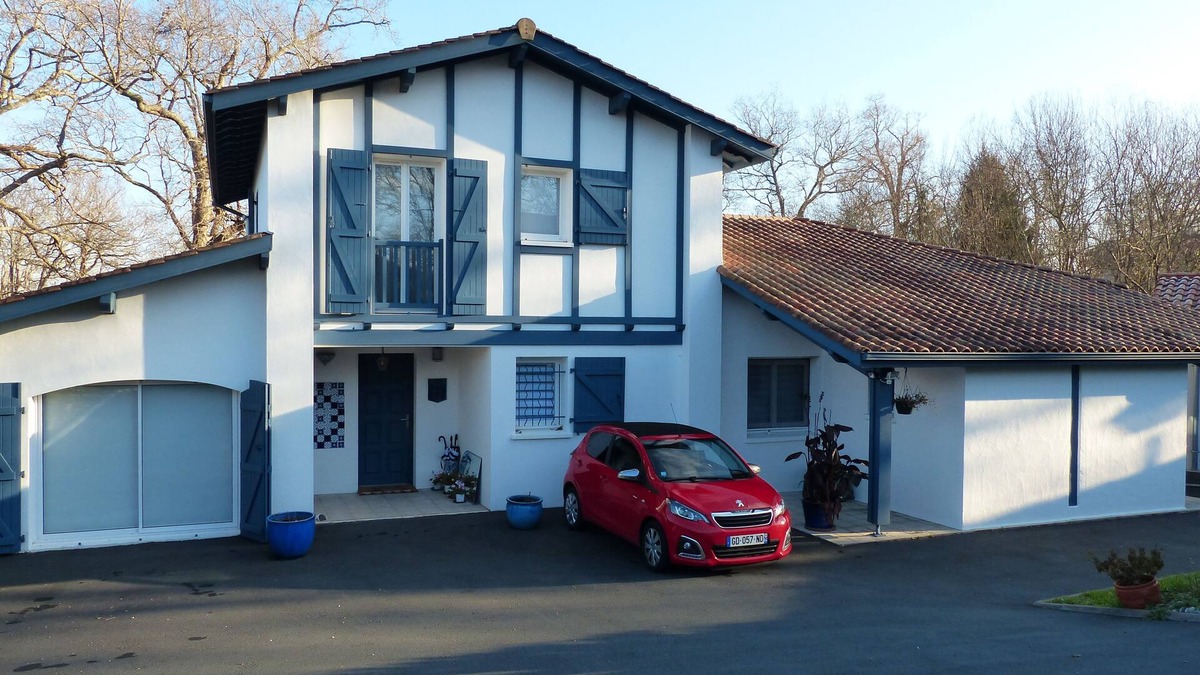 Bassussarry House | House with swimming pool on the Bassussarry golf course