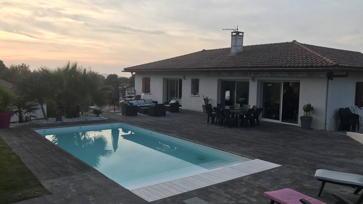 Jatxou House | House with swimming pool, near Biarritz, Anglet, Cambo, Espelette