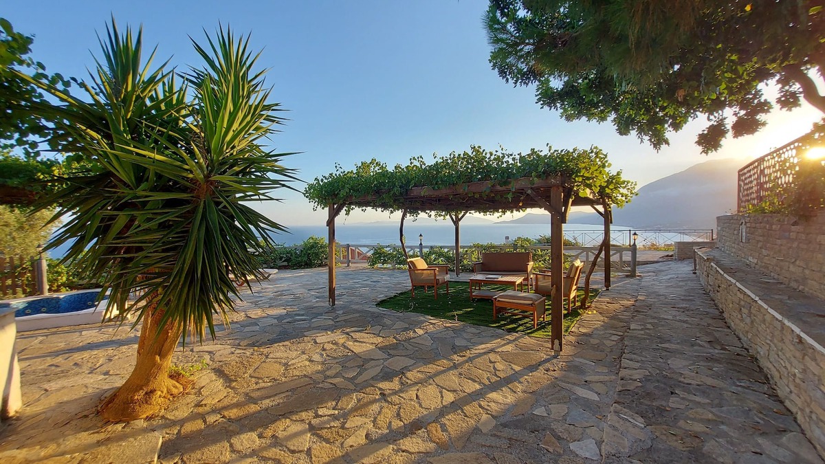 Koumeika House | House with with a spectacular sea view